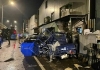 台军“汉光”演习深夜又出事：一辆自行火炮车街头连撞4车，疑因驾驶员没算准车宽。