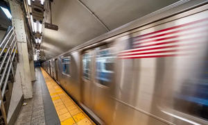 曼哈顿发生地铁设备故障 多条线路延误