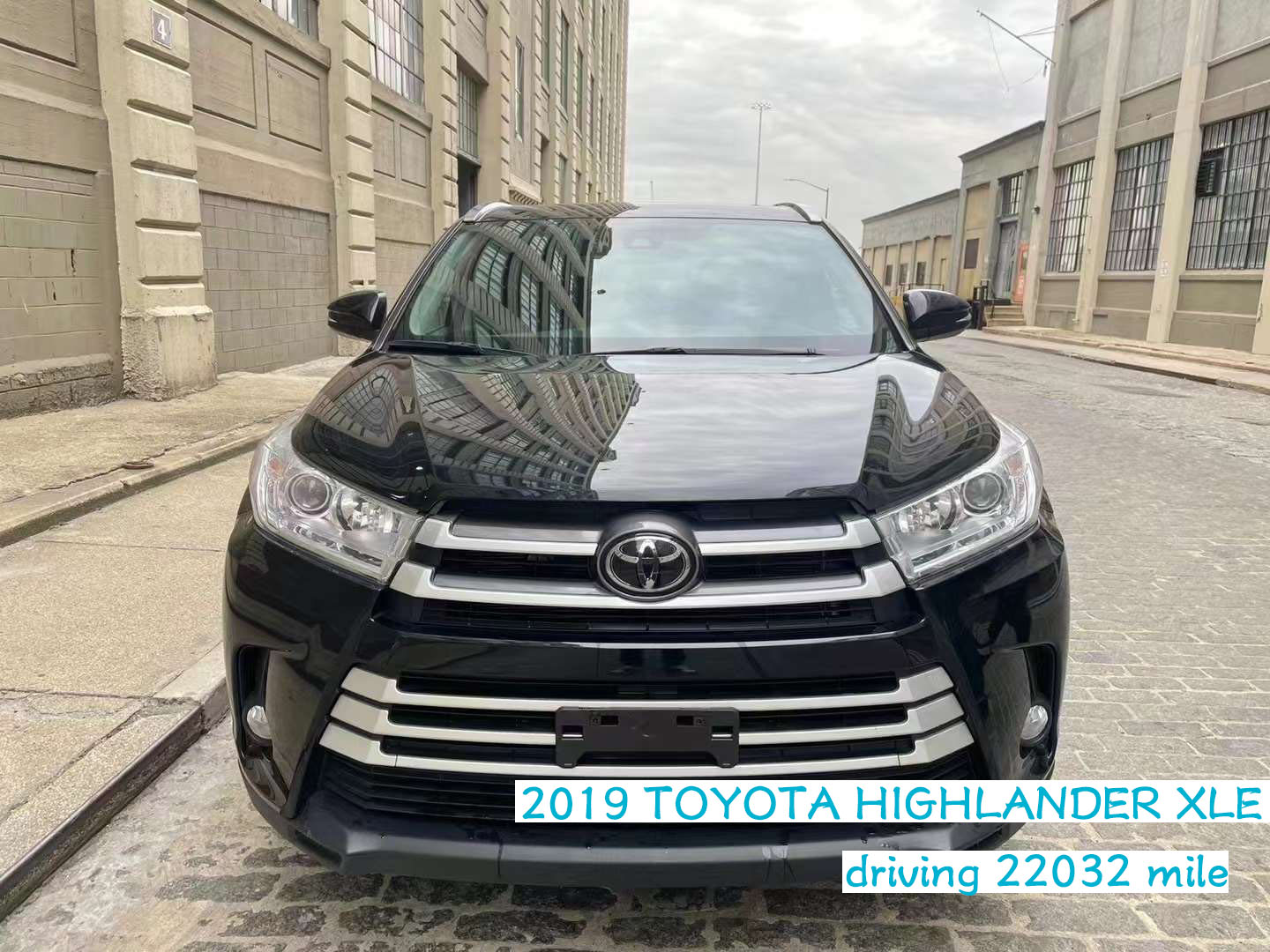 2019 TOYOTA HIGHLANDER XLE-.jpg