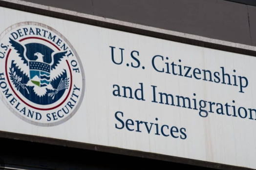 工卡最长有效期从5年缩短至18个月