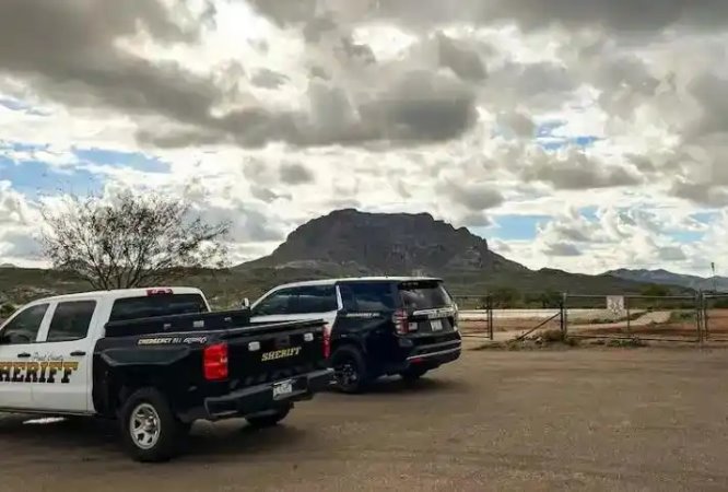 亚利桑那州山区发生直升机坠毁事故 救援人员正前往现场