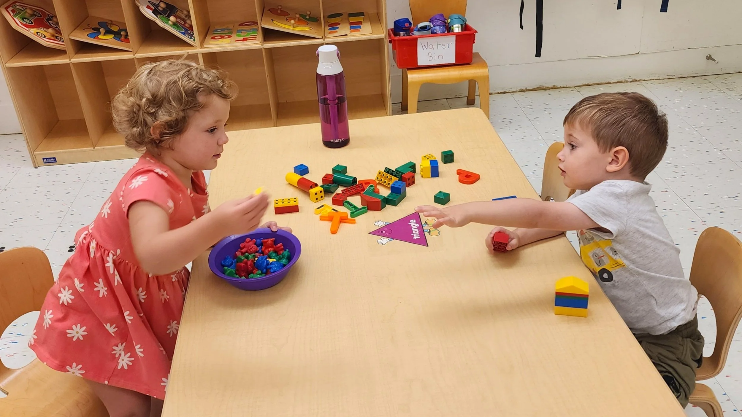 纽约市推出免费托儿计划 缓解家庭育儿成本